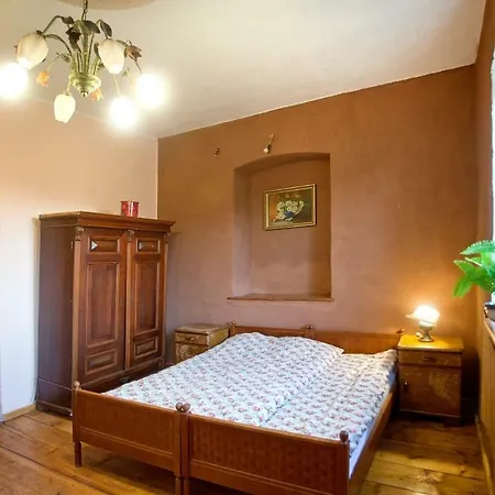 Gosciniec Kaszarnia Kamienne Villa Mirsk Exterior photo