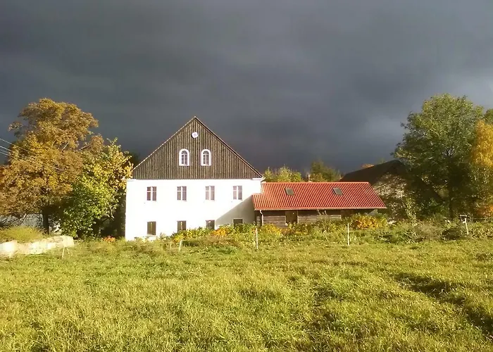 Gosciniec Kaszarnia Kamienne