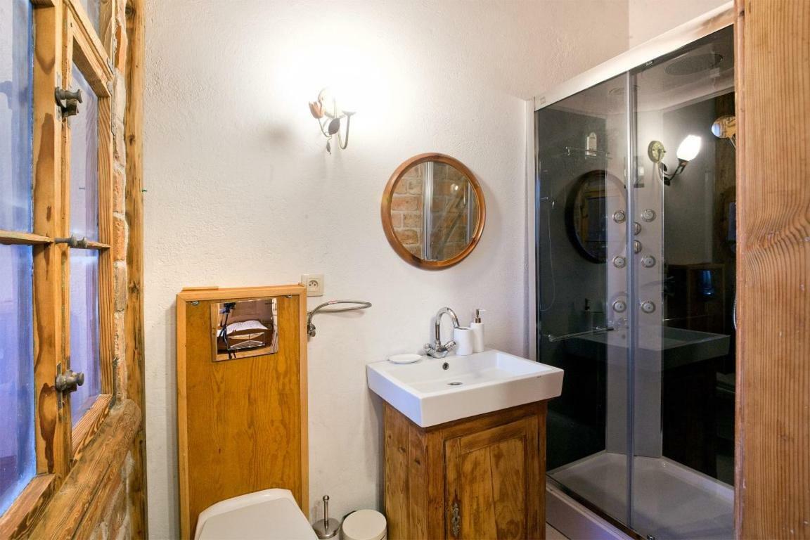 Gosciniec Kaszarnia Kamienne Farm stay *